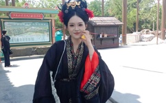 井川里予和别人打扑克牌视频在哪里能看到